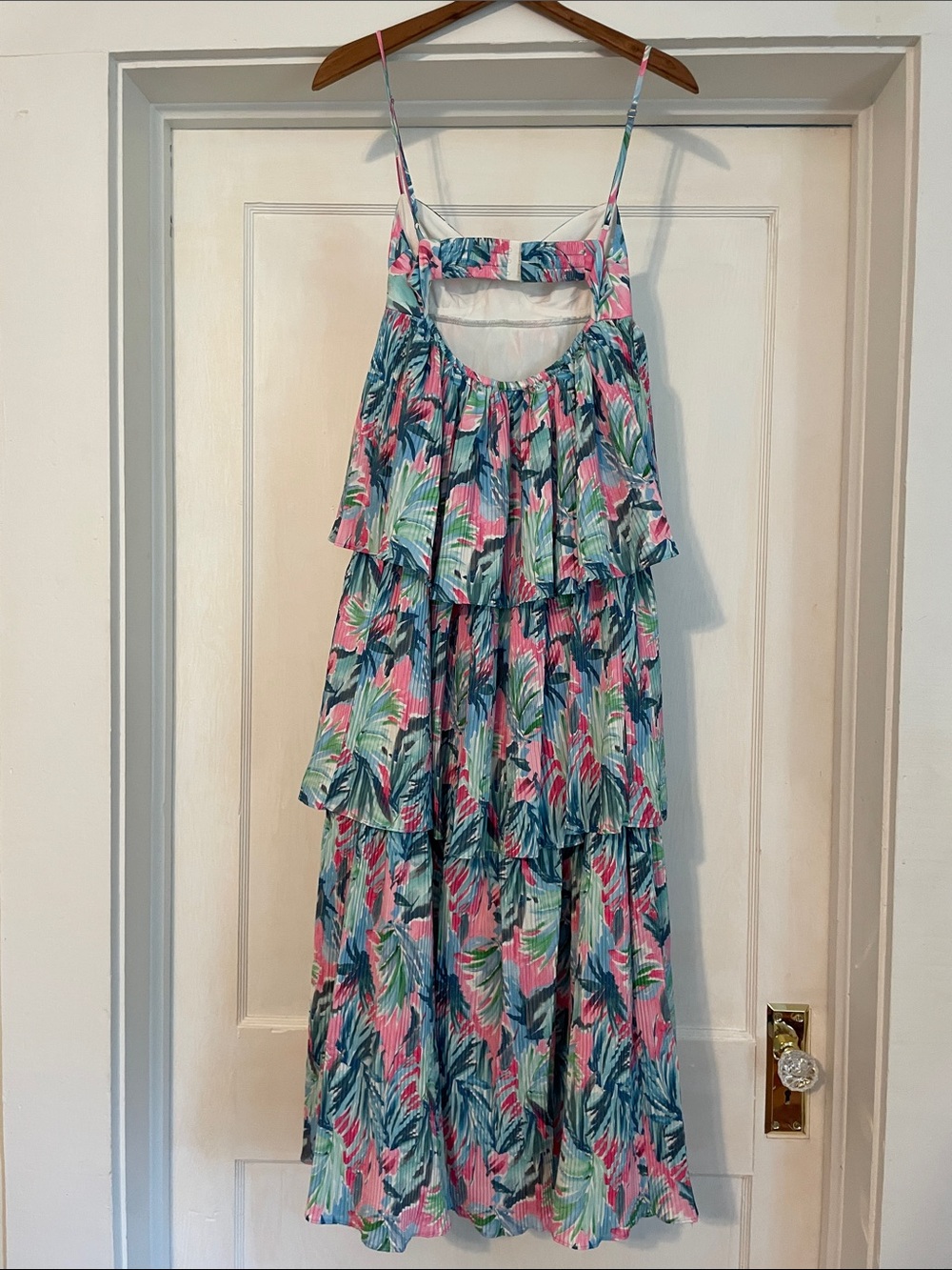 Saylor Pleated Floral Mauve Maxi Dress size Small - Picture 12 of 15
